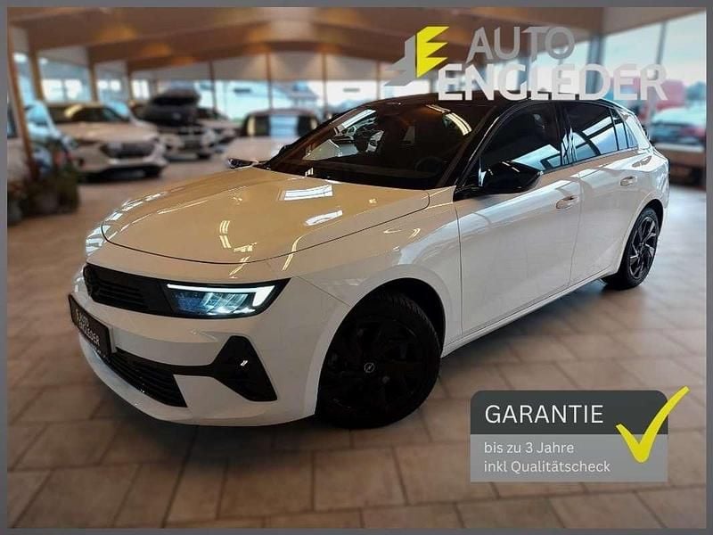 Weiß Gebraucht 2024 Opel Astra Limousine | € 24.900 (Fairer Preis) - Bild 1/4