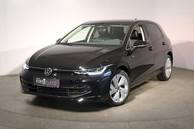 Neu VW Golf VIII 204 PS (150 kW) 2026 Schwarz  metallic Limousine
