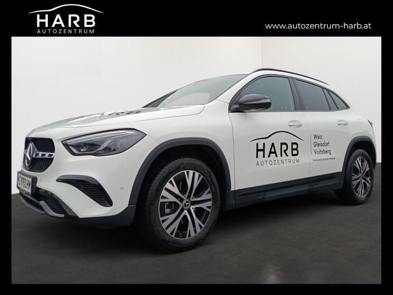 Weiß Gebraucht 2025 Mercedes GLA180 Edition SUV | € 44.890 - Bild 1/4