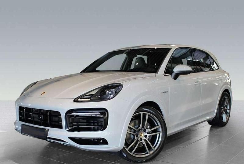 Kreide metallic Gebraucht 2022 Porsche Cayenne SUV | € 120.390 - Bild 1/4