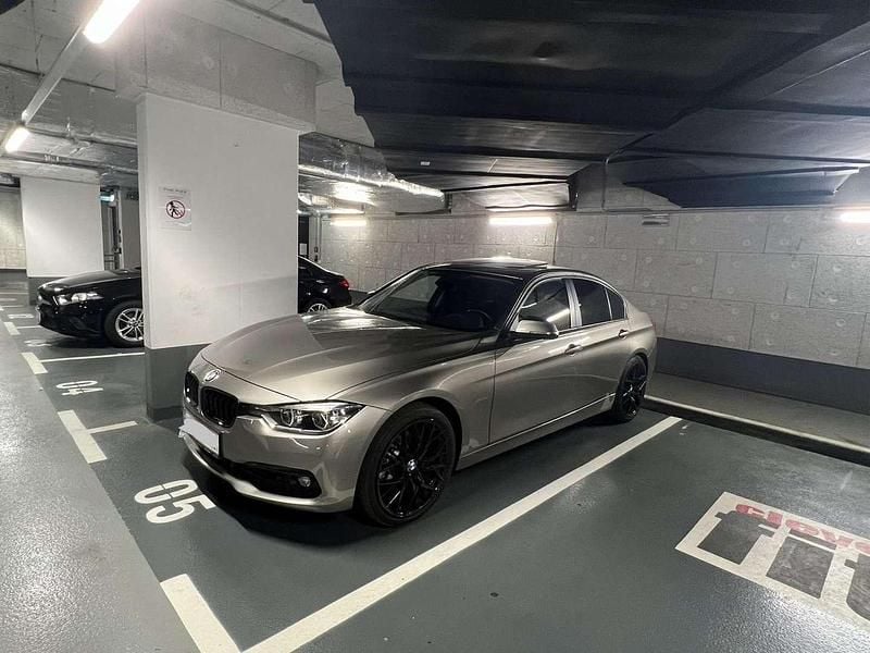 Grau Gebraucht 2018 BMW 320 Efficient Dynamics Limousine | € 21.900 (Guter Preis) - Bild 1/4