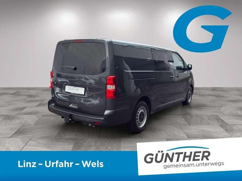 Gebraucht Peugeot Expert S 177 PS (130 kW) 2024 Grau Van