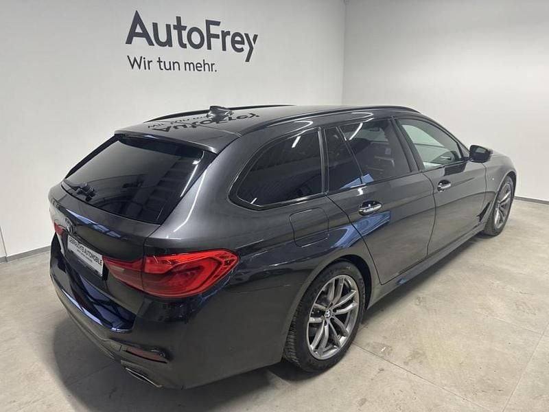 Gebraucht BMW 520 M Sport 190 PS (139 kW) 2018 Grau Kombi