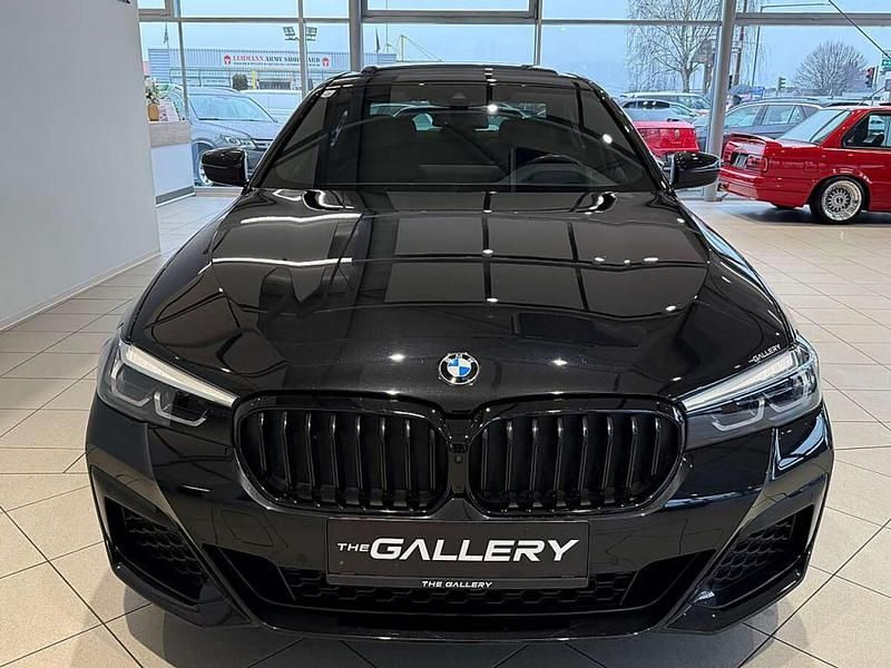 Gebraucht BMW 520 M Sport 190 PS (139 kW) 2022 Schwarz Limousine