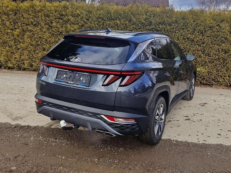 Gebraucht Hyundai Tucson Select 136 PS (100 kW) 2021 Grau SUV