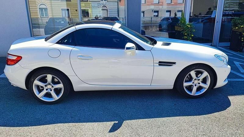 Gebraucht Mercedes SLK200 184 PS (135 kW) 2015 Weiß Cabrio
