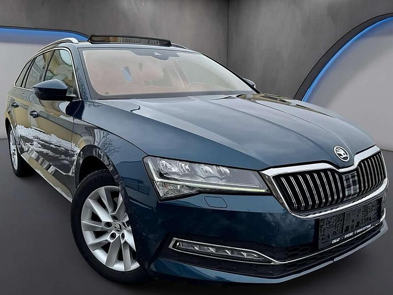 Gebraucht Skoda Superb Style 150 PS (110 kW) 2020 Blau Kombi