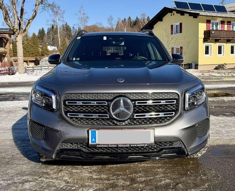 Gebraucht Mercedes GLB200 150 PS (110 kW) 2021 Grau SUV