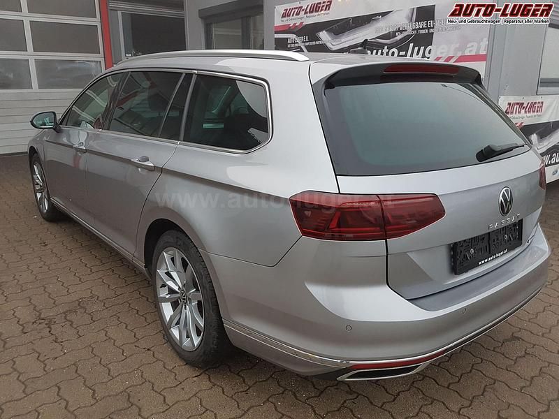 Gebraucht VW Passat Elegance 200 PS (147 kW) 2024 Pyrit silber Kombi