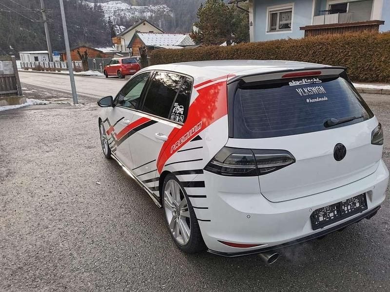 Gebraucht VW Golf VII Highline 122 PS (89 kW) 2013 Weiß Limousine