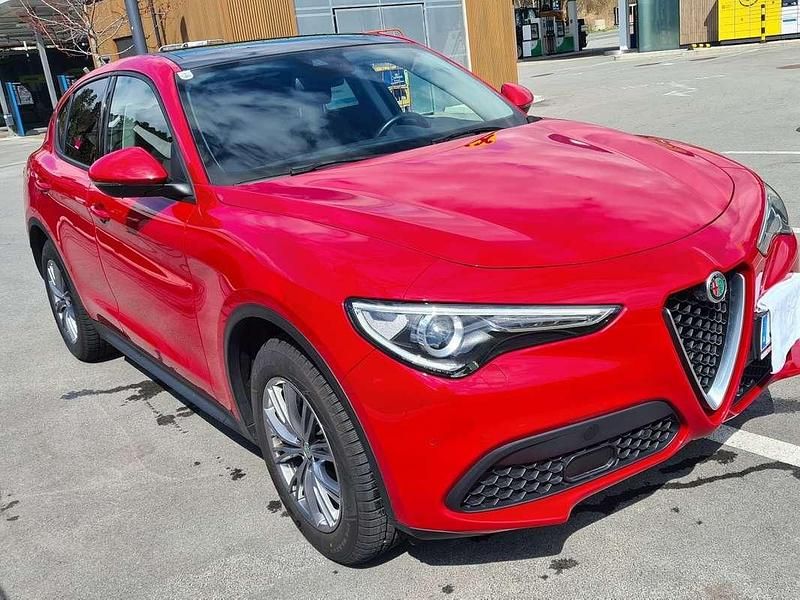 Gebraucht 2021 Alfa Romeo Stelvio Business SUV | € 28.650 (Superpreis) - Bild 1/4