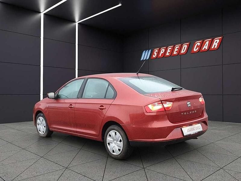 Gebraucht Seat Toledo Style 105 PS (77 kW) 2013 Rot Limousine