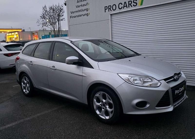 Gebraucht Ford Focus Titanium 95 PS (69 kW) 2012 Silber Kombi