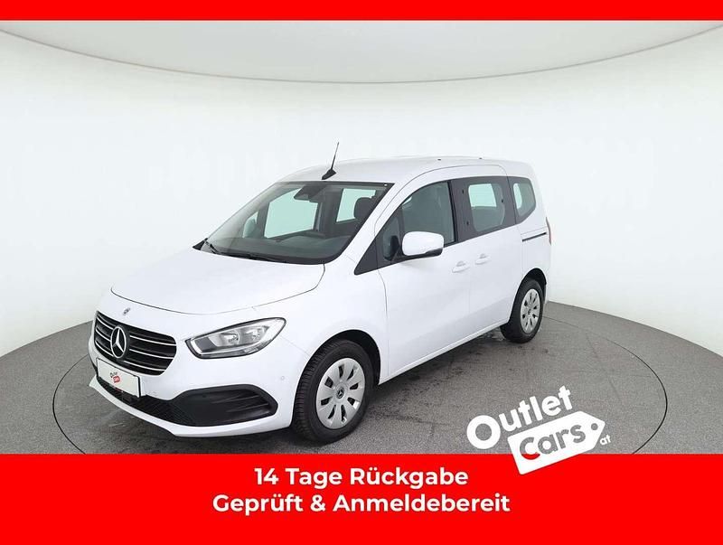 Gebraucht Mercedes T180 Progressive 131 PS (96 kW) 2024 Weiß Van / Kleinbus