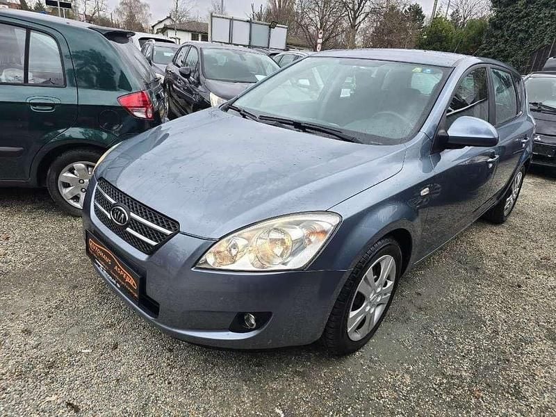 Gebraucht Kia Ceed 105 PS (77 kW) 2007 Blau Kleinwagen