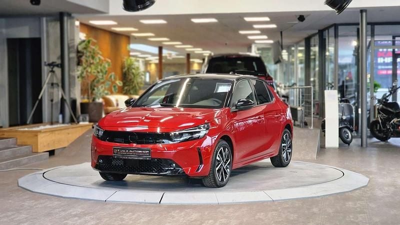 Rot Gebraucht 2024 Opel Corsa Limousine | € 17.980 (Etwas zu teuer) - Bild 1/4