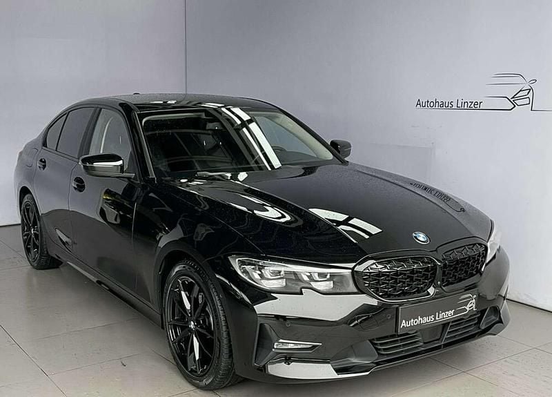 Schwarz Gebraucht 2021 BMW 318 Advantage Limousine | € 34.890 (Fairer Preis) - Bild 1/4