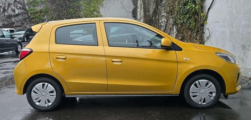 Gebraucht Mitsubishi Space Star Inform 71 PS (52 kW) 2024 Gelb Kleinwagen