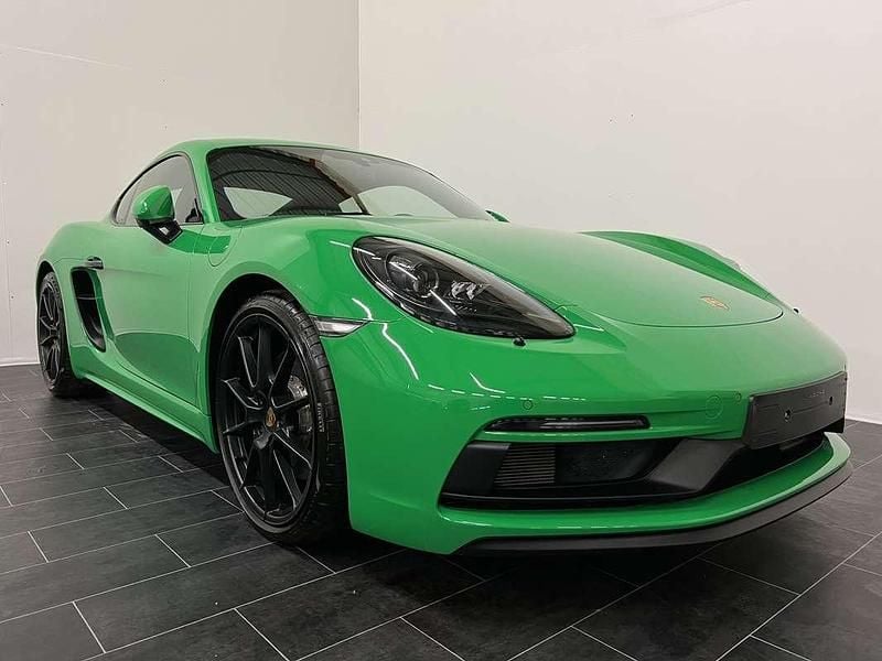 Grün Gebraucht 2020 Porsche 718 Cayman Coupé | € 97.900 - Bild 1/4