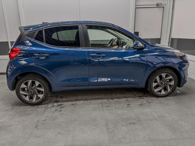 Neu Hyundai i10 Style 77 PS (56 kW) 2025 Blau Kleinwagen