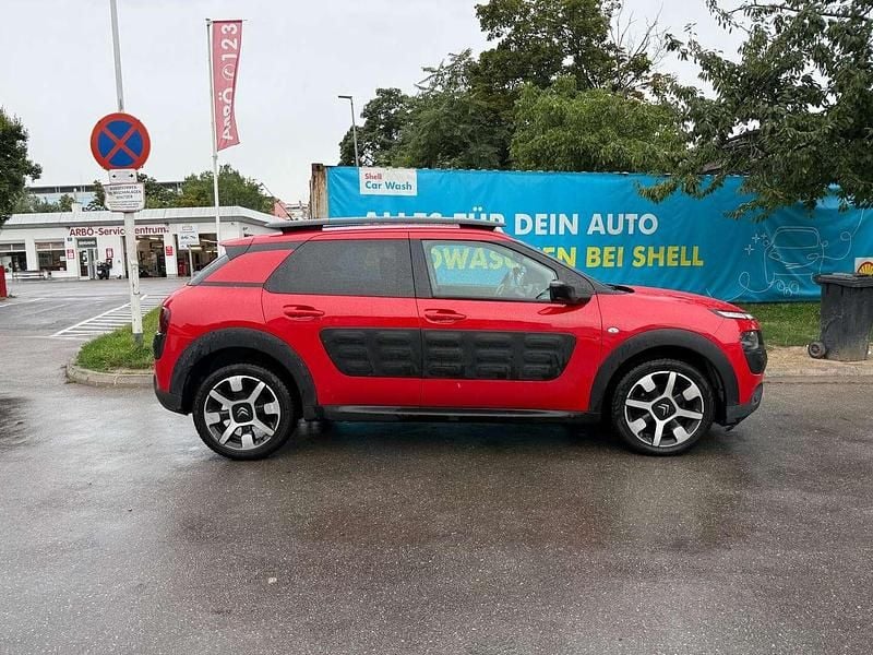 Rot Gebraucht 2014 Citroën C4 Cactus Shine Kleinwagen | € 8.000 (Fairer Preis) - Bild 1/4