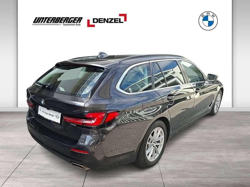 Gebraucht BMW 530 Sport Line 286 PS (210 kW) 2020 Grau Kombi