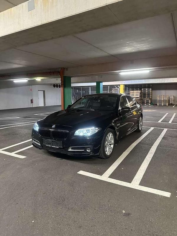 Gebraucht BMW 520 190 PS (139 kW) 2016 Limousine