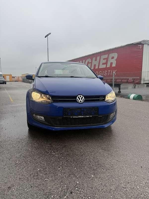 Gebraucht VW Polo 69 PS (50 kW) 2011 Blau Limousine