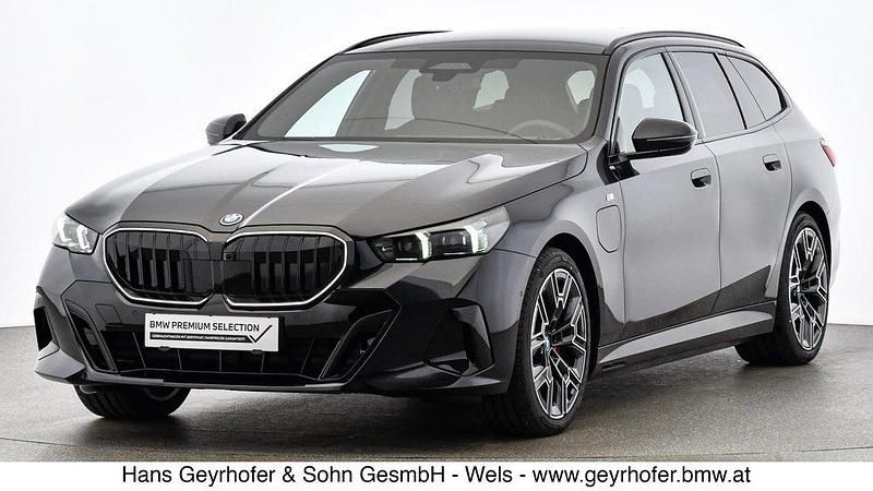 M carbonschwarz metallic Gebraucht 2024 BMW 530e Shadowline | € 62.980 - Bild 1/1