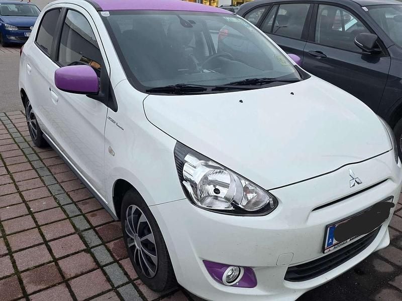 Weiß Gebraucht 2016 Mitsubishi Space Star Limousine | € 5.400 (Guter Preis) - Bild 1/4