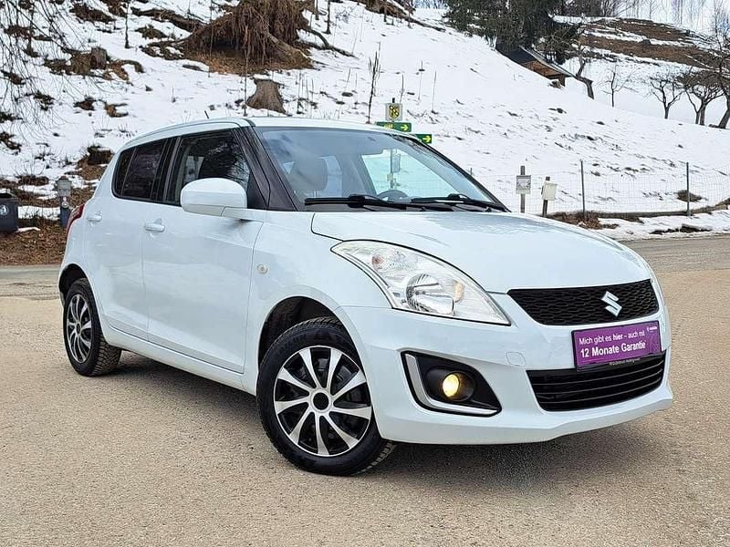 Weiß Gebraucht 2014 Suzuki Swift Limousine | € 7.999 (Fairer Preis) - Bild 1/4