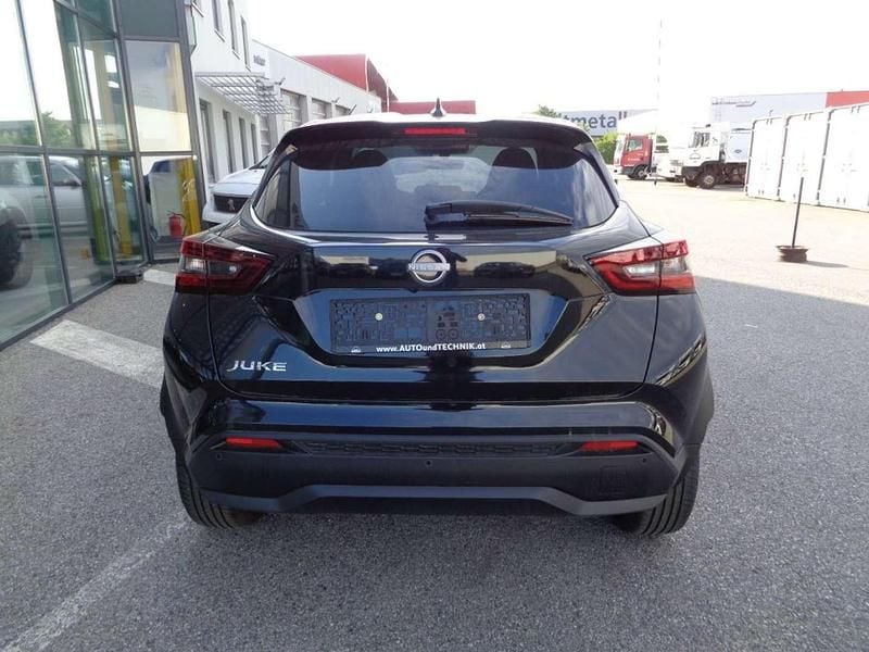 Gebraucht Nissan Juke N-Connecta 113 PS (83 kW) 2024 Schwarz SUV