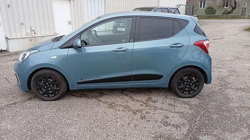 Blau Gebraucht 2016 Hyundai i10 GO! Kleinwagen | € 4.980 (Fairer Preis) - Bild 1/4
