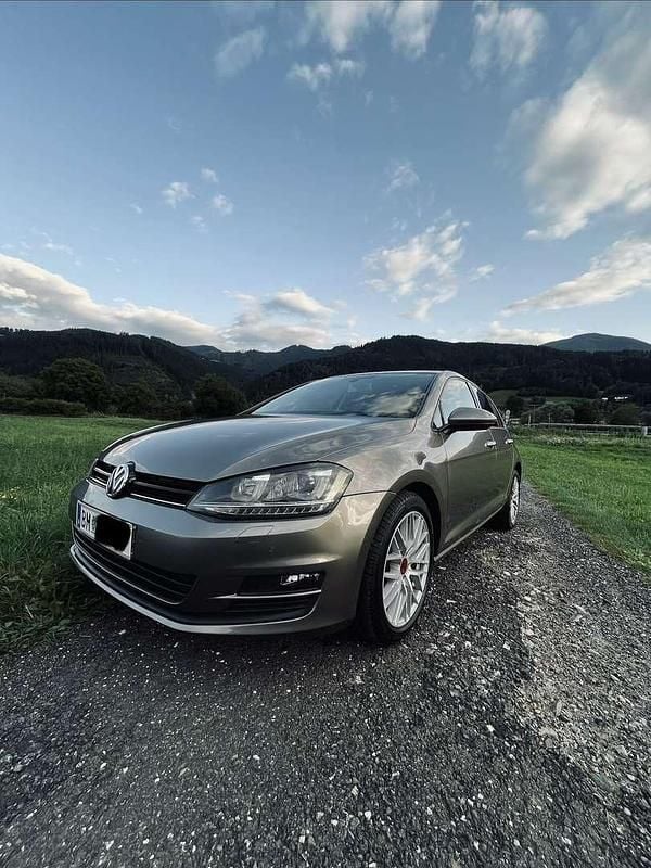 Gebraucht VW Golf VII Comfortline 147 PS (108 kW) 2014 Grau Limousine