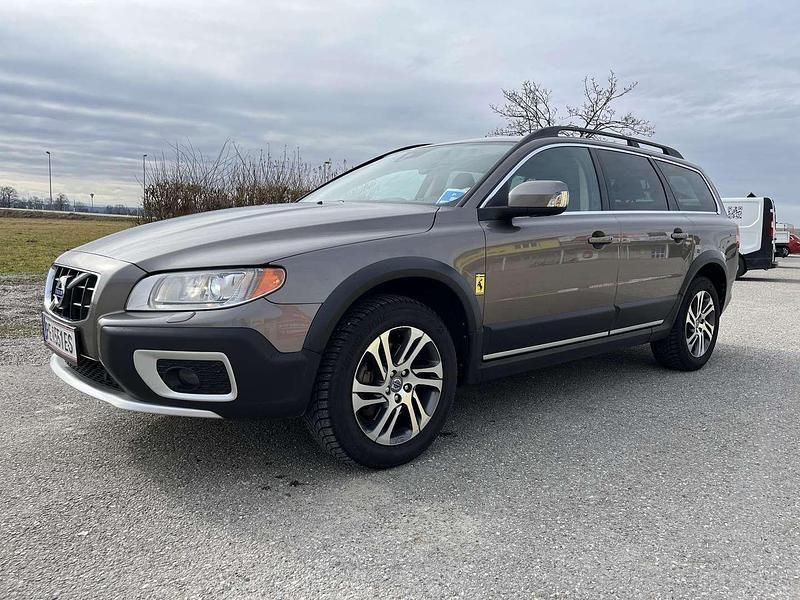 Gebraucht Volvo XC70 Momentum 163 PS (119 kW) 2011 Kombi