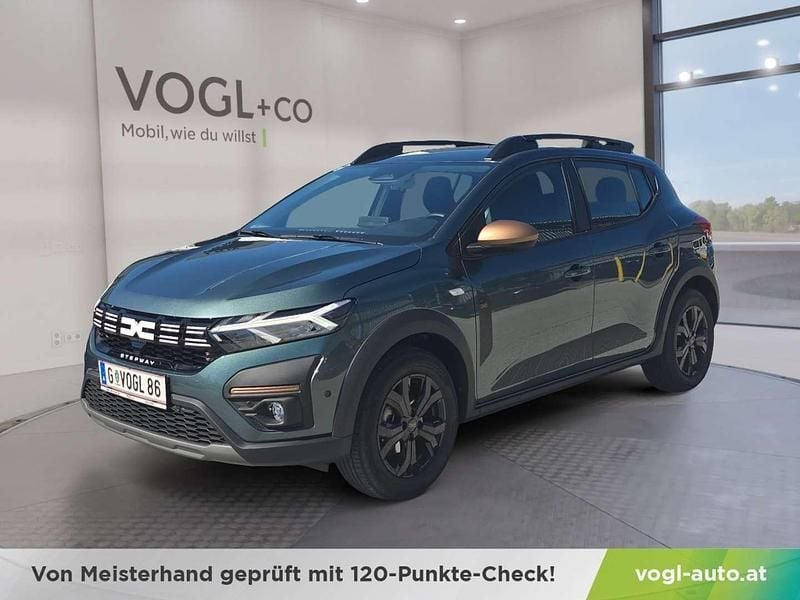 Grün Neu 2025 Dacia Sandero Stepway Kleinwagen | € 19.990 (Etwas zu teuer) - Bild 1/4