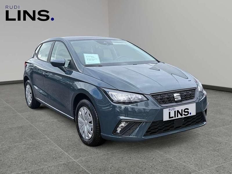 Neu Seat Ibiza Reference 95 PS (69 kW) 2025 Dunkelblau  normal Kleinwagen