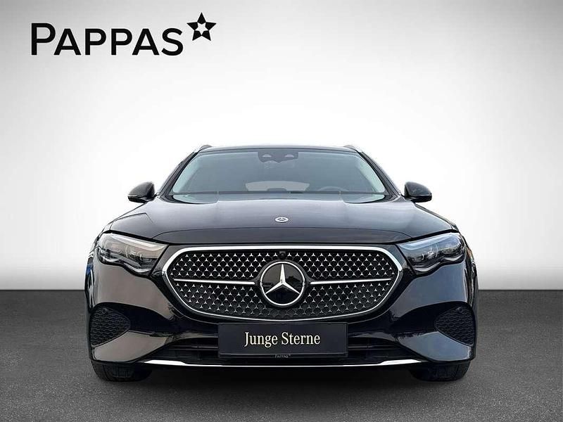 Gebraucht Mercedes E300 313 PS (230 kW) 2025 Schwarz Kombi