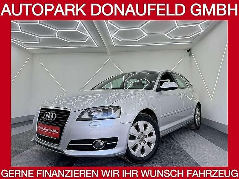 Gebraucht Audi A3 Attraction 105 PS (77 kW) 2012 Silber Kleinwagen