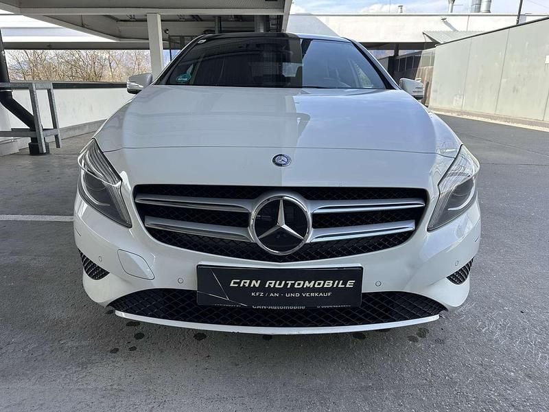 Gebraucht Mercedes A180 122 PS (89 kW) 2014 Weiß Limousine