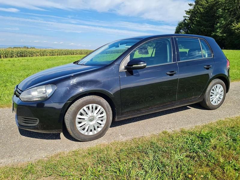 Gebraucht VW Golf VII Trendline 105 PS (77 kW) 2012 Schwarz Limousine