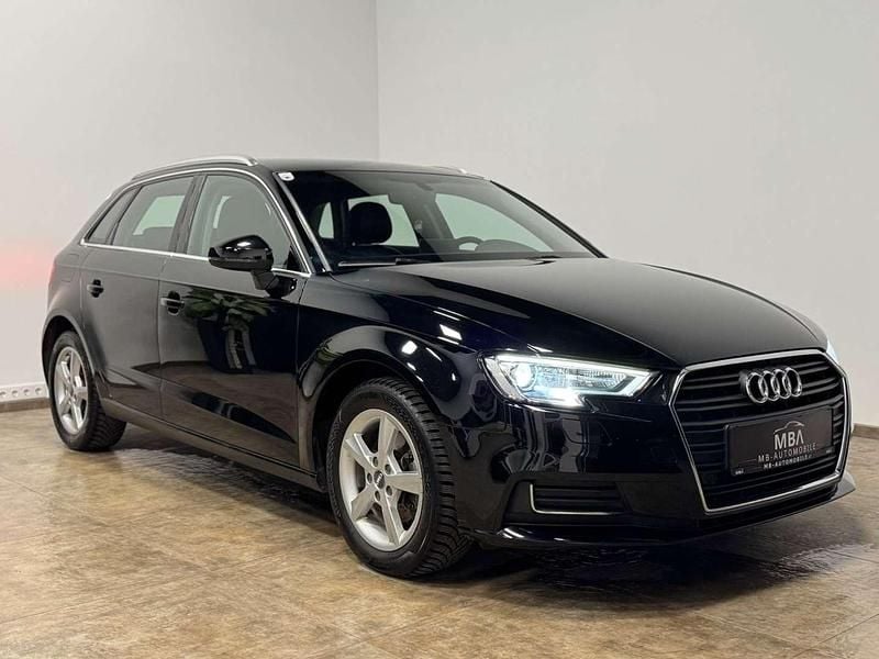 Gebraucht Audi A3 Design 110 PS (80 kW) 2016 Schwarz Limousine