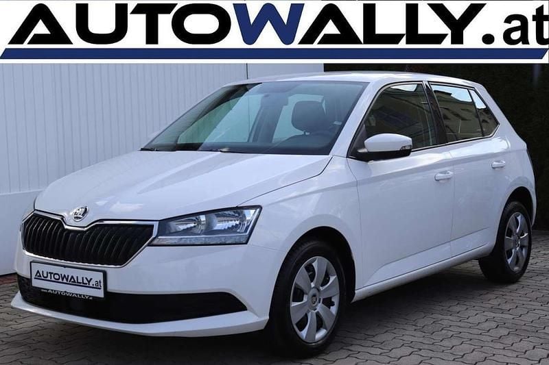Weiß Gebraucht 2022 Skoda Fabia Ambition Kleinwagen | € 12.390 (Fairer Preis) - Bild 1/4