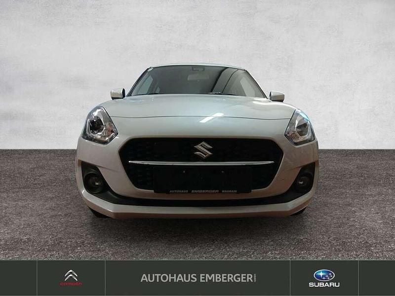 Gebraucht Suzuki Swift 90 PS (66 kW) 2019 Weiß Kleinwagen