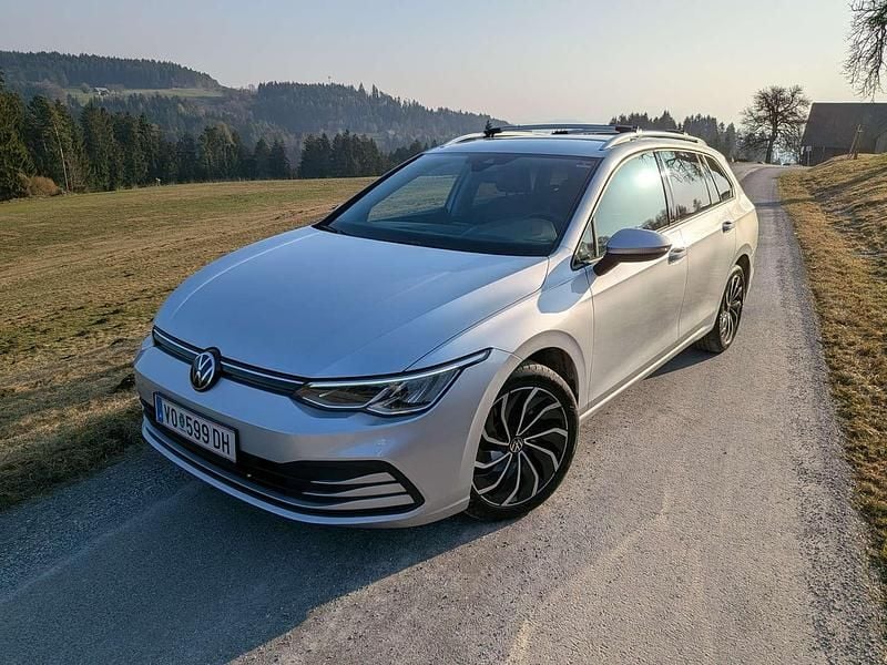 Gebraucht VW Golf VII Life 150 PS (110 kW) 2021 Silber Kleinwagen