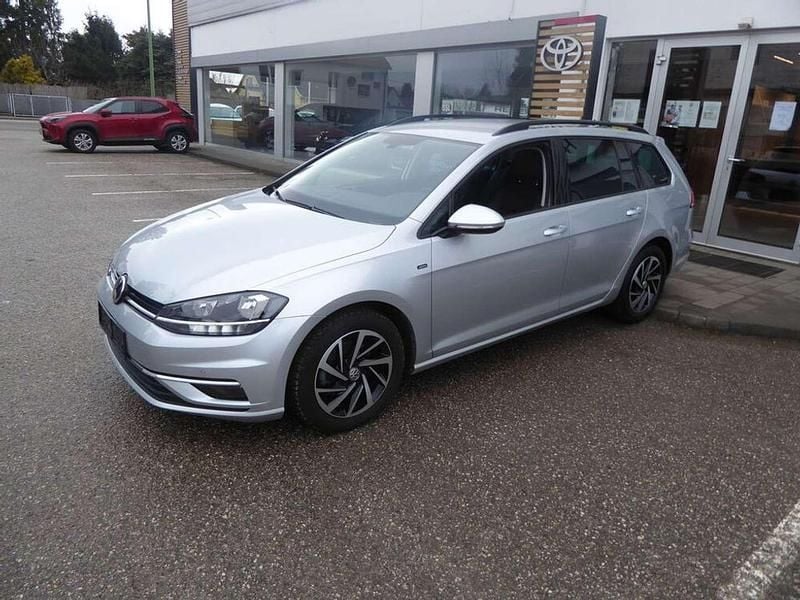Gebraucht VW Golf VII 116 PS (85 kW) 2019 Silber Kombi