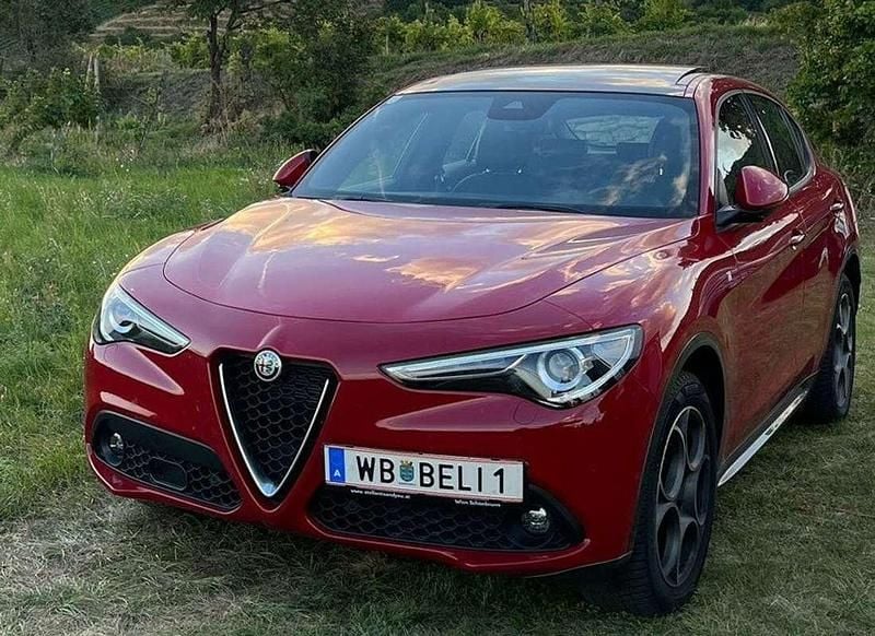 Gebraucht Alfa Romeo Stelvio Ti 209 PS (153 kW) 2022 Rot SUV