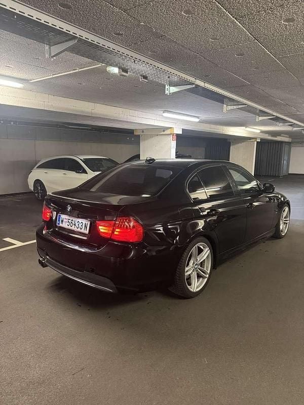 Gebraucht BMW 320 184 PS (135 kW) 2011 Limousine