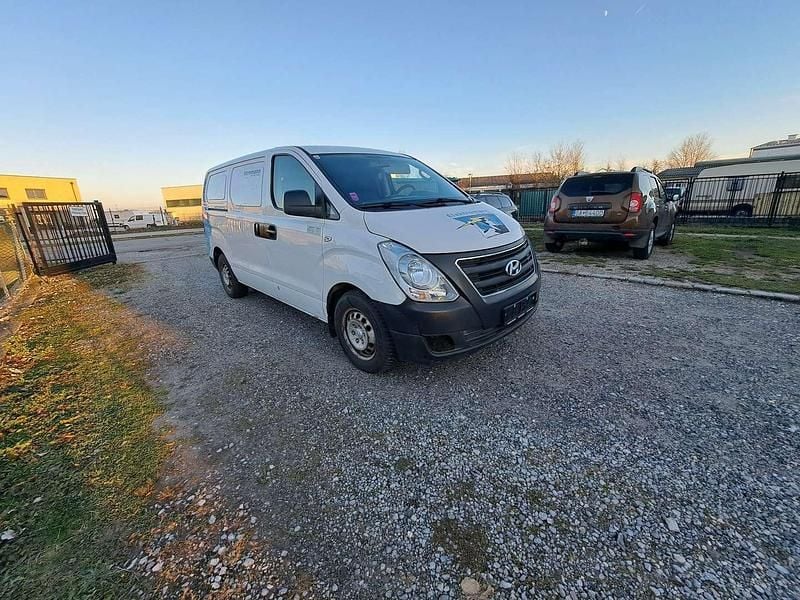 Gebraucht Hyundai H-1 116 PS (85 kW) 2017 Van / Kleinbus