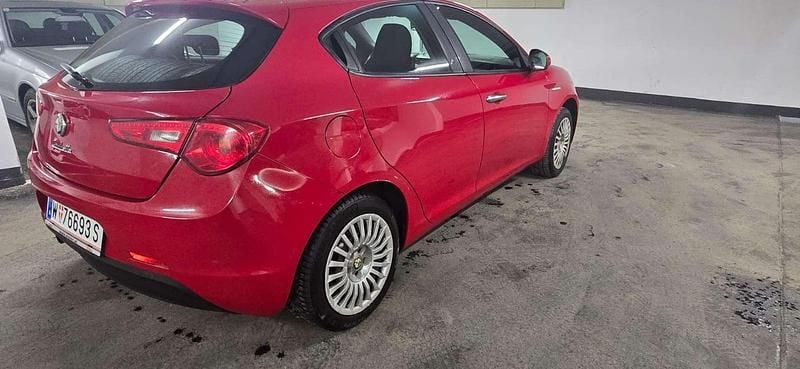 Gebraucht Alfa Romeo Giulietta Veloce 105 PS (77 kW) 2013 Limousine